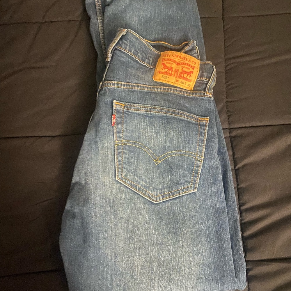 Levi’s 569 jeans